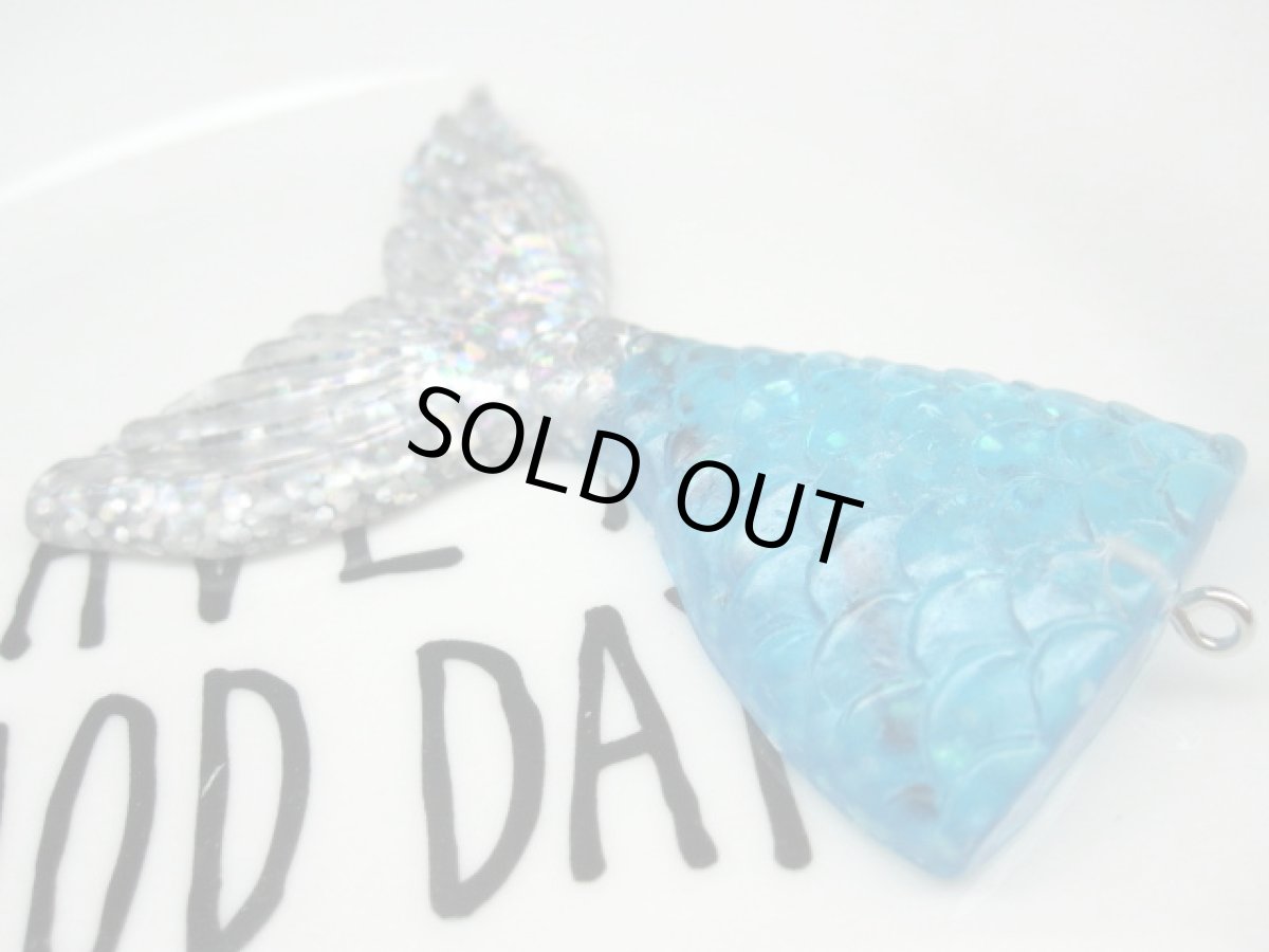 画像3: 大きめマーメイドの尻尾 (3)