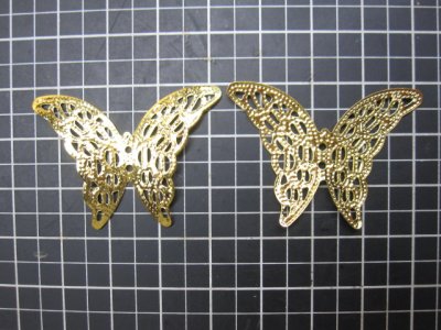 画像1: 蝶の金属片10個